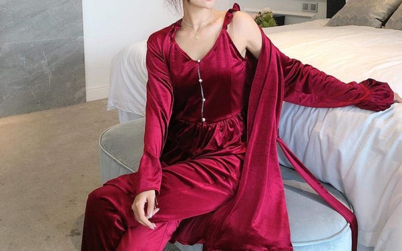 Women's Satin Notch-1